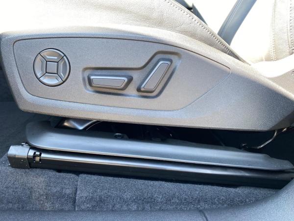 Audi Q6 e-tron Q6 SUV e-tron HUD PANO 20 Matrix AHK 360 ACC