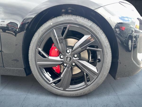 Audi A6 e-tron A6 Avant e-tron performance Matrix AHK 21 HUD