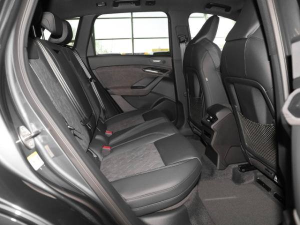 Audi Q6 e-tron quattro I 0,25%-Dienstwagenverst. I  2 x S line Business ACC AHK TechPro Pano Luft