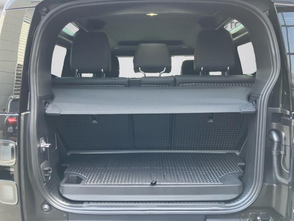 Land Rover Defender 90 D200 AWD S - Verfügbar Juni 2026 - 5 Jahre Garantie Land Rover Defender 90 D200 AWD S - Verfügbar Juni 2026 - 5 Jahre Garantie