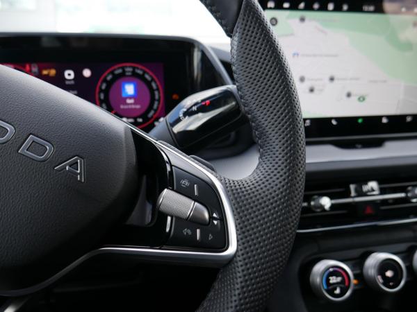 Skoda Kodiaq 1.5 TSI iV Sportline HYBRID DCC NAVI AHK LED *1007*