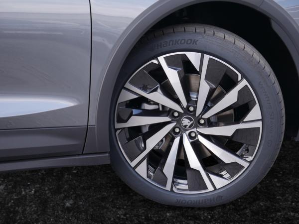 Skoda Elroq 85 Sportline SHZ NAVI AHK ACC MATRIX-LED *1001*