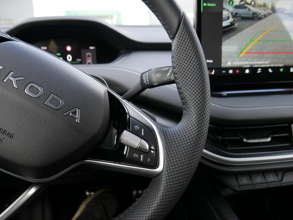 Skoda Elroq 85 Sportline SHZ NAVI AHK ACC MATRIX-LED *1001*