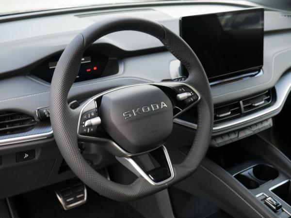Skoda Elroq 85 Sportline SHZ NAVI AHK ACC MATRIX-LED *1001*