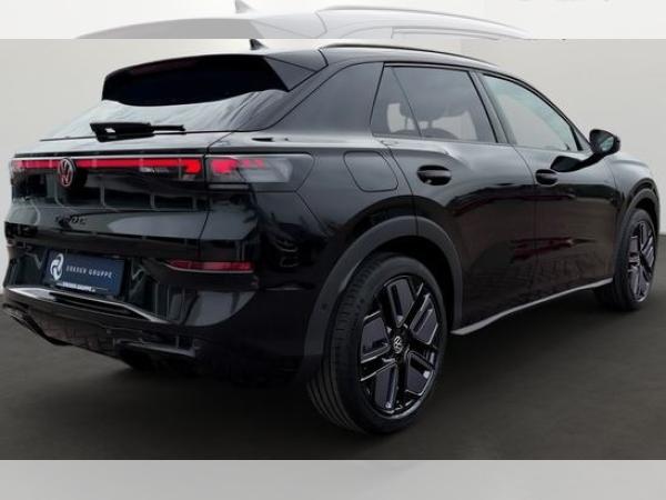 Volkswagen T-Roc R-Line 1,5 l eTSI BLACK STYLE+AHK+ACC+NAVI++