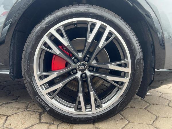 Audi Q5 TDI quattro S tronic S line Pano Standhzg