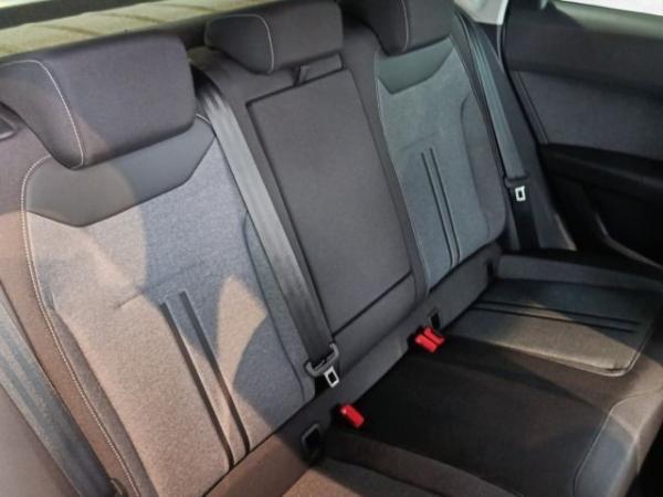 Seat Ateca 1.5 TSI DSG Road Edition LED NAVI KAMERA SHZ