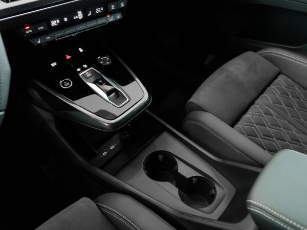 Audi Q4 e-tron 45 quattro