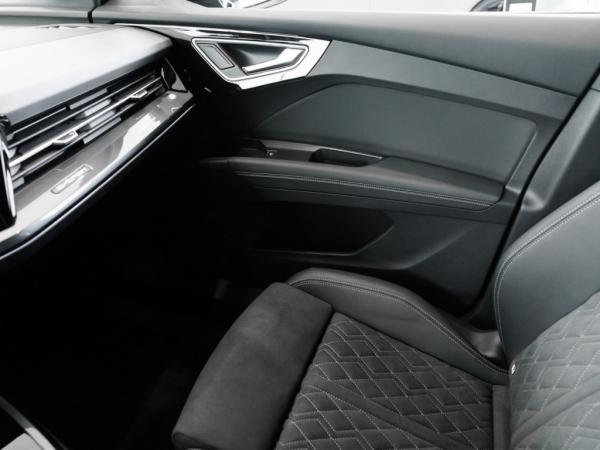 Audi Q4 e-tron 45 quattro