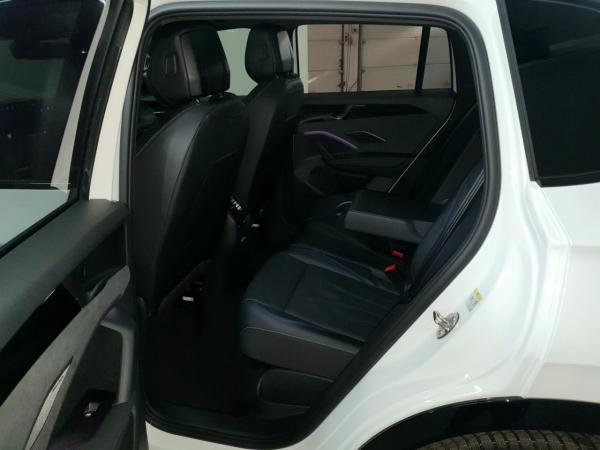 Volkswagen Tiguan R-Line 2.0 l TDI 4M *AHK/KAM/SHZ/Pano* (Ulm)