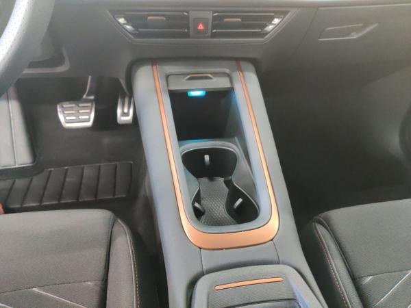 Cupra Born eBoost 77kWh/LED/ACC/Navi/Sitzhz/Wärmepumpe