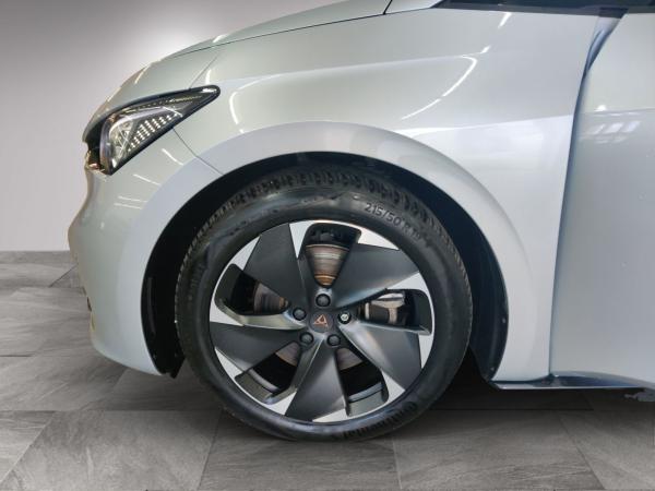 Cupra Born eBoost 77kWh/LED/ACC/Navi/Sitzhz/Wärmepumpe