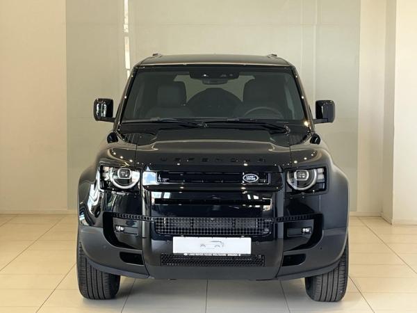 Land Rover Defender D200 S AHK, PANO & BLACK PACK