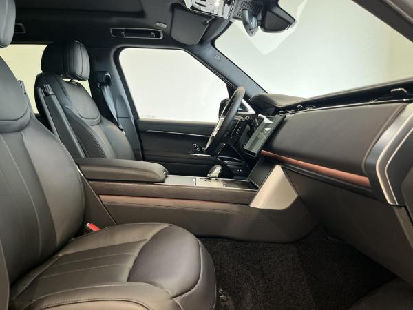 Land Rover Range Rover 3.0 P460e HSE