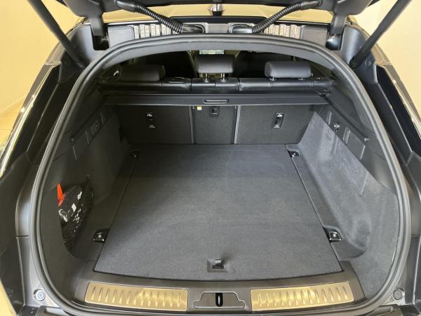 Land Rover Range Rover Velar D200 Dynamic SE Winter-Paket & 20" Räder