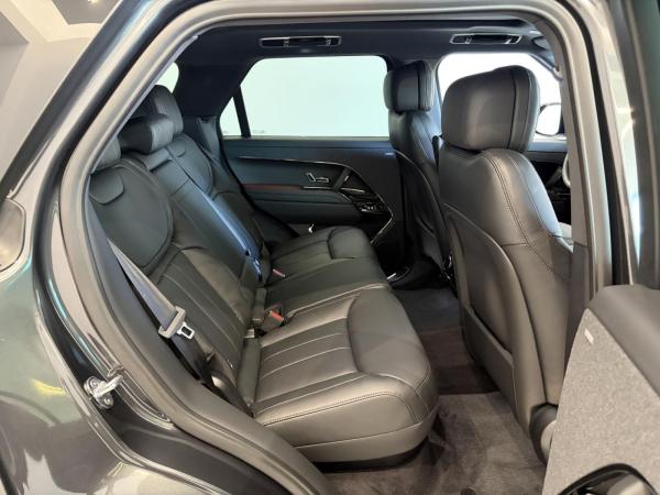 Land Rover Range Rover Sport P460e Dynamic HSE Pano & Black Pack