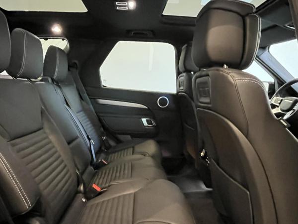 Land Rover Discovery D250 Dynamic HSE