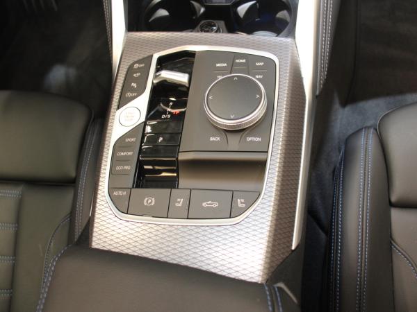 BMW 420 i Cabrio M Sportpaket Innovationspaket & Comfort Paket