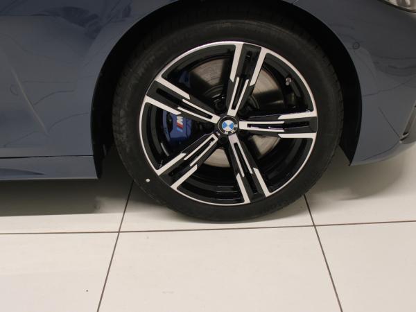 BMW 420 i Cabrio M Sportpaket Innovationspaket & Comfort Paket