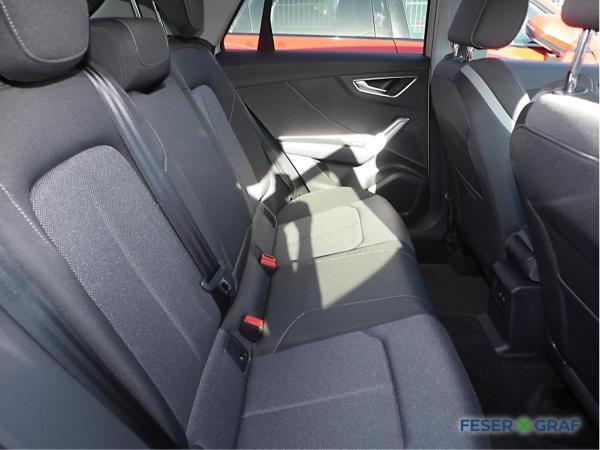 Audi Q2 35 TDI LED/Navi/AHK/R-Kamera/Sportsitze/18