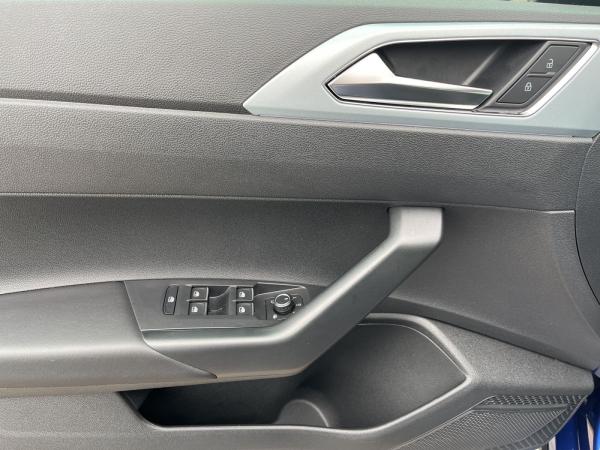 Volkswagen Taigo GOAL 1.0 TSI NAVI CARPLAY SHZ ACC GJR