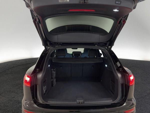 Audi SQ6 e-tron AHK 360°K HUD PANO VIRTUAL