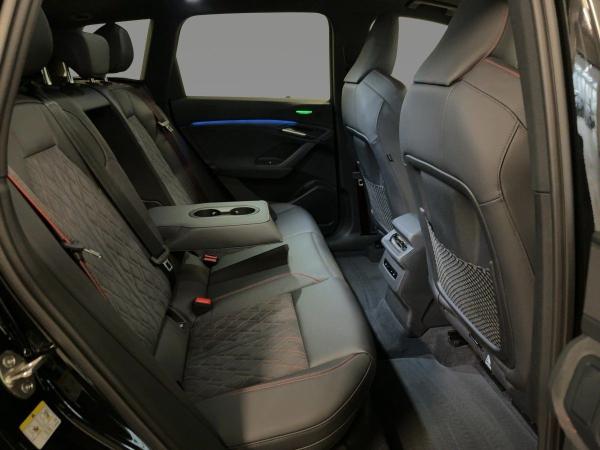 Audi SQ6 e-tron AHK 360°K HUD PANO VIRTUAL