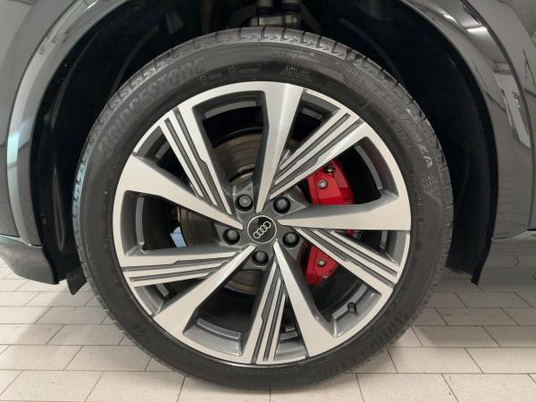 Audi SQ6 e-tron AHK 360°K HUD PANO VIRTUAL