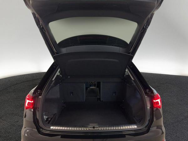 Audi Q3 advanced 35 TFSI S tr. AHK PDC MATRIX NAVI