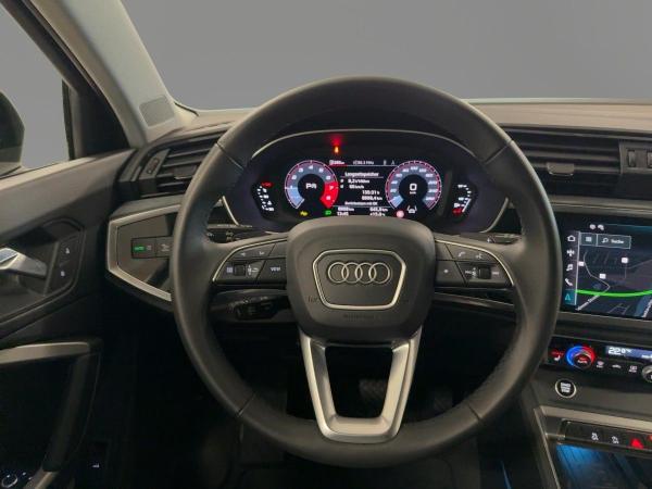 Audi Q3 advanced 35 TFSI S tr. AHK PDC MATRIX NAVI