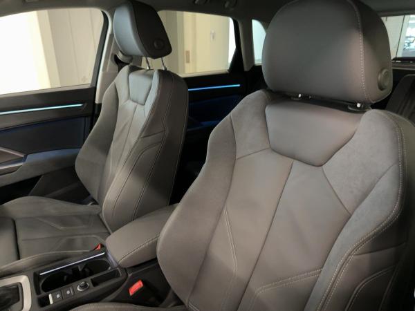 Audi Q3 advanced 35 TFSI S tr. AHK PDC MATRIX NAVI