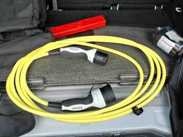 Volkswagen ID.3 *Pro* 58 kWh AHK für Fahrradträger LED Navi ACC App-Connect