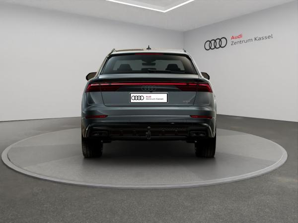 Audi Q8 SUV TFSI e qu. AHK HuD Pano B&O Matrix