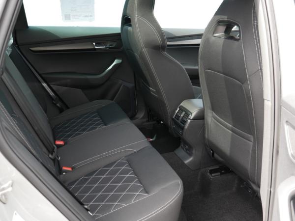 Skoda Karoq 1.5 TSI DSG Sportline AHK PANO  MATRIX *853*