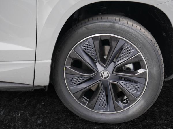 Skoda Karoq 1.5 TSI DSG Sportline AHK PANO  MATRIX *853*