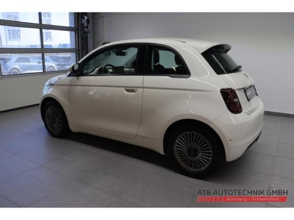 Fiat 500e 42kWh Komfortpaket 97,1 % SOH Apple CarPlay