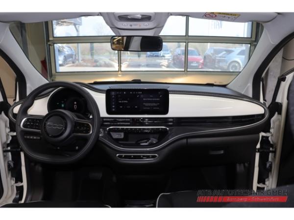 Fiat 500e 42kWh Komfortpaket 97,1 % SOH Apple CarPlay