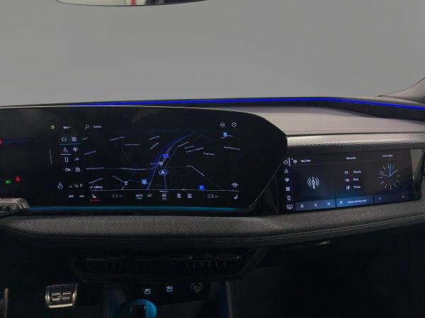 Audi A6 e-tron A6 Avant e-tron edition one blue performance HUD