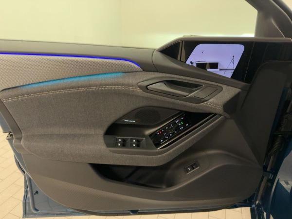 Audi A6 e-tron A6 Avant e-tron edition one blue performance HUD