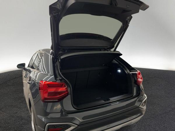 Audi Q2 Advanced 35 TDI S tr. AHK MATRIX NAVI RFK
