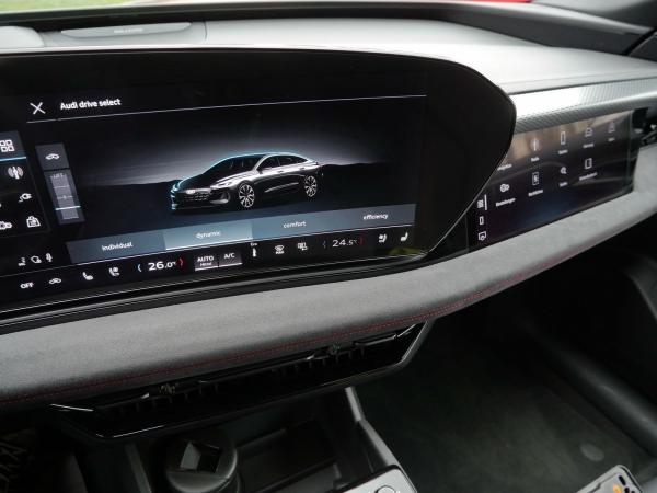 Audi S6 e-tron S6 Sportback e-tron qu. S line AHK*Air*Pano*HuD Audi S6 e-tron S6 Sportback e-tron qu. S line AHK*Air*Pano*HuD