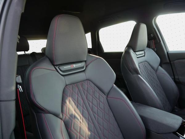 Audi Q6 e-tron Q6 SUV e-tron quattro S line Air*Matrix*B&O*HuD Audi Q6 e-tron Q6 SUV e-tron quattro S line Air*Matrix*B&O*HuD