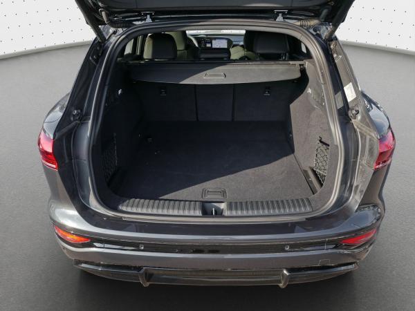 Audi Q6 e-tron Q6 SUV e-tron quattro S line Air*Matrix*B&O*HuD Audi Q6 e-tron Q6 SUV e-tron quattro S line Air*Matrix*B&O*HuD