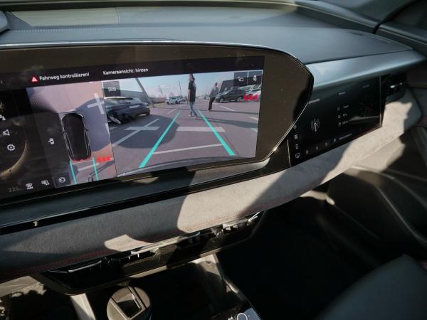 Audi Q6 e-tron Q6 SUV e-tron quattro S line Air*Matrix*B&O*HuD Audi Q6 e-tron Q6 SUV e-tron quattro S line Air*Matrix*B&O*HuD