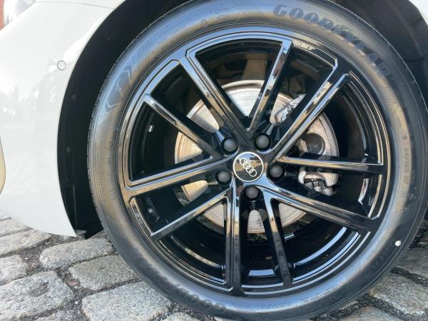 Audi A5 Avant 2.0 TFSI S line edition one quattro AHK