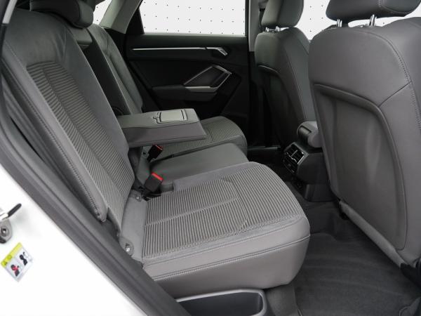 Audi Q3 Sportback 35 TFSI S line ACC*CarPlay*AHK*LED*
