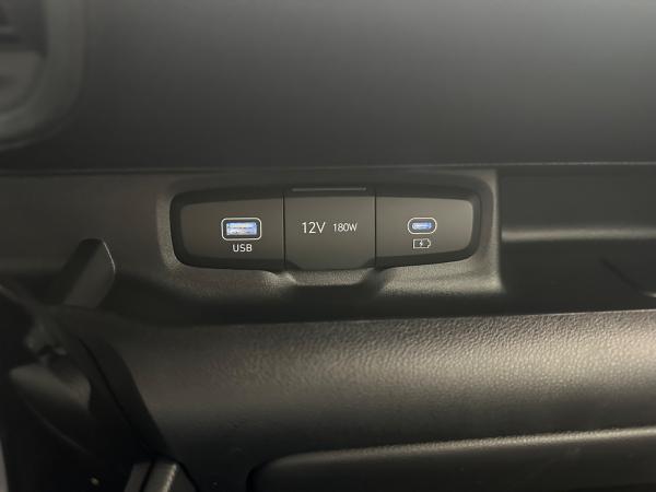 Hyundai INSTER Elektro Select ACC, Navi, Kamera, Klima