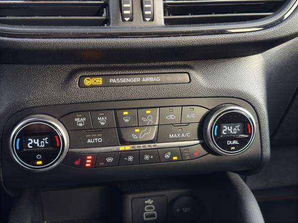 Ford Kuga Plug-In Hybrid ST-Line X Sportpaket Bluetooth