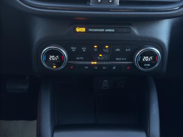 Ford Kuga Plug-In Hybrid ST-Line X Sportpaket