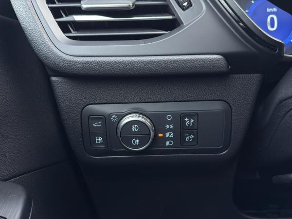 Ford Kuga Plug-In Hybrid ST-Line X Sportpaket Bluetooth